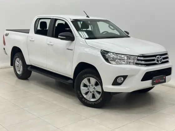TOYOTA HILUX 2.8 SR 4X4 CD 16V DIESEL 4P AUTOMÁTICO