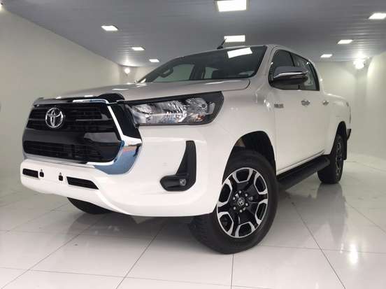 TOYOTA-HILUX-2.8 D-4D TURBO DIESEL CHASSI 4X4 MANUAL TOYOTA-HILUX-2025