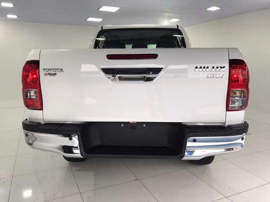 TOYOTA-HILUX-2.8 D-4D TURBO DIESEL CHASSI 4X4 MANUAL TOYOTA-HILUX-2025