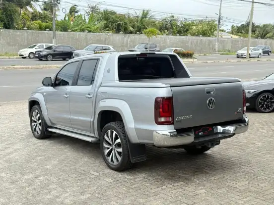 VOLKSWAGEN-AMAROK-2023