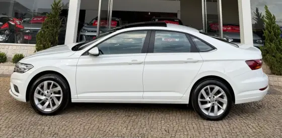 VOLKSWAGEN JETTA 1.4 250 TSI TOTAL FLEX COMFORTLINE TIPTRONIC VOLKSWAGEN JETTA 1.4 250 TSI TOTAL FLEX COMFORTLINE TIPTRONIC