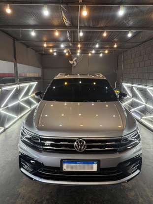 VOLKSWAGEN-TIGUAN-2021