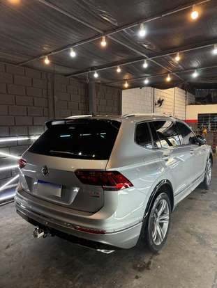 VOLKSWAGEN-TIGUAN-2021