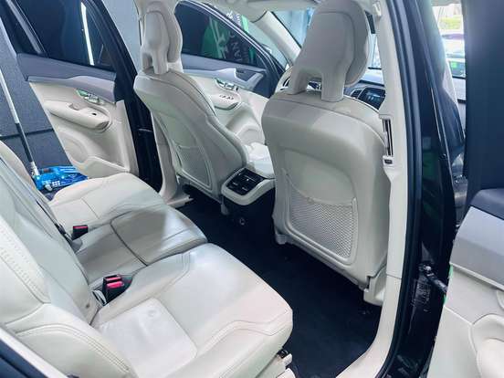 VOLVO-XC90-2.0 T6 GASOLINA MOMENTUM AWD GEARTRONIC VOLVO-XC90-2019