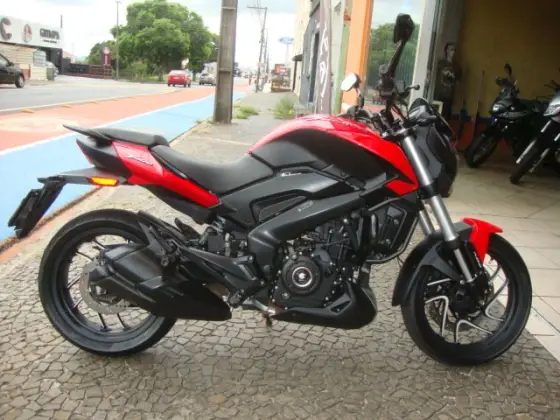 BAJAJ DOMINAR 400 BAJAJ DOMINAR 400