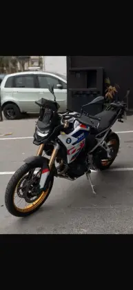 BMW F 900 GS 