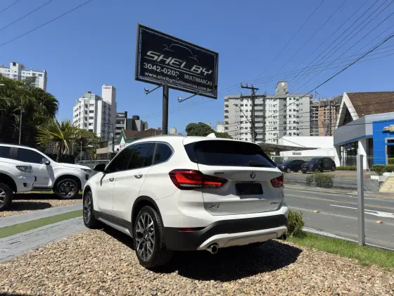 BMW X1 2.0 16V TURBO ACTIVEFLEX SDRIVE20I X-LINE PLUS 4P AUTOMÁTICO