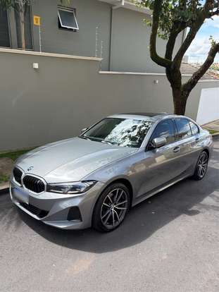 BMW-320i-2022