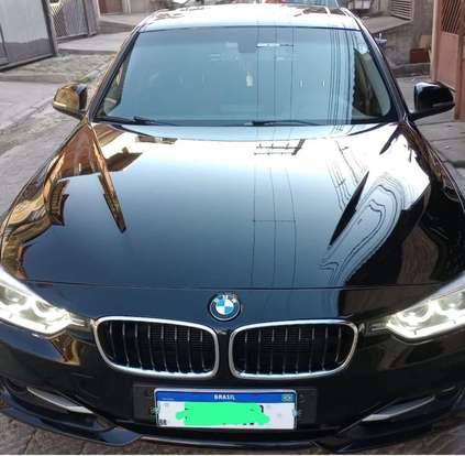 BMW-320i-2015