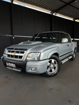 CHEVROLET S10 2.8 EXECUTIVE 4X4 CD 12V TURBO ELECTRONIC INTERCOOLER DIESEL 4P MANUAL