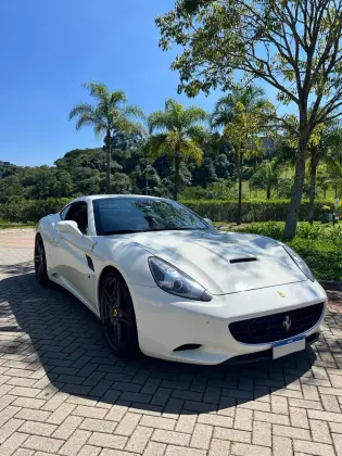 FERRARI CALIFORNIA 4.3 V8 GASOLINA F1-DCT