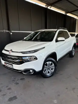 FIAT TORO 1.8 16V EVO FLEX FREEDOM AT6 FIAT TORO 1.8 16V EVO FLEX FREEDOM AT6