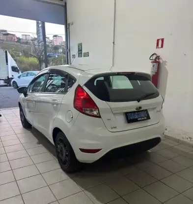 FORD-FIESTA-2016