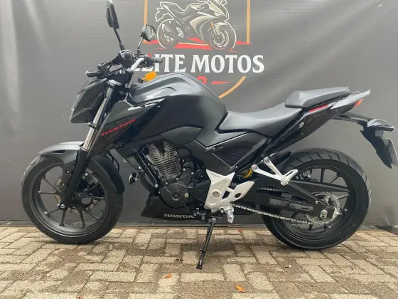 HONDA CB 300F TWISTER CBS HONDA CB 300F TWISTER CBS