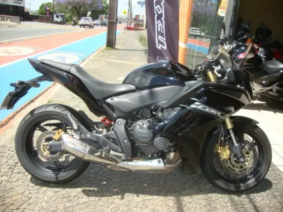 HONDA-CBR 600F-2012