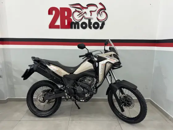 HONDA XRE 300 SAHARA ADVENTURE HONDA XRE 300 SAHARA ADVENTURE