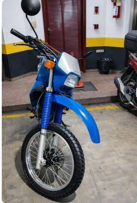 HONDA-XLX 350R-1990