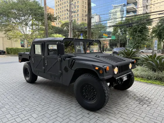 HUMMER H1 6.5 V8 TURBODIESEL PICK-UP MANUAL HUMMER H1 6.5 V8 TURBODIESEL PICK-UP MANUAL