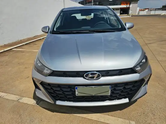 HYUNDAI-HB20-2023