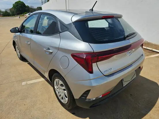 HYUNDAI-HB20-2023