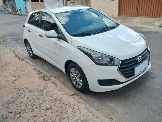 HYUNDAI HB20 1.0 COMFORT 12V FLEX 4P MANUAL