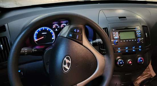 HYUNDAI-I30-2009