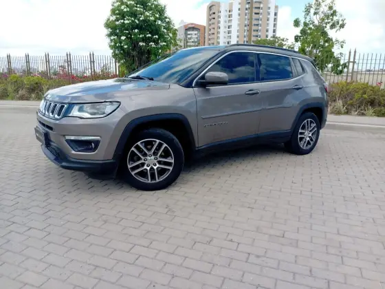 JEEP COMPASS 2.0 16V FLEX SPORT AUTOMÁTICO JEEP COMPASS 2.0 16V FLEX SPORT AUTOMÁTICO