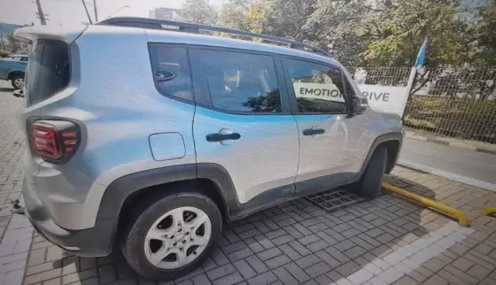 JEEP RENEGADE 1.3 T270 TURBO FLEX SPORT AT6