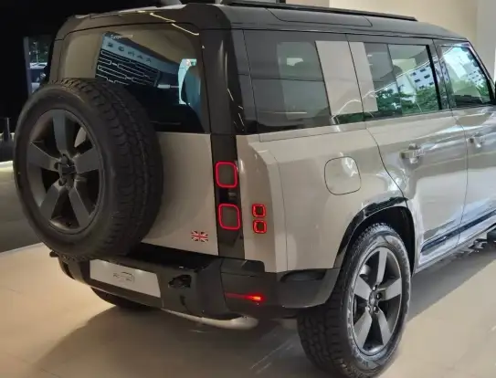 LAND ROVER-DEFENDER-3.0 D350 TURBO DIESEL MHEV 110 X-DYNAMIC HSE AWD AUTOMÁTICO LAND ROVER-DEFENDER-2025