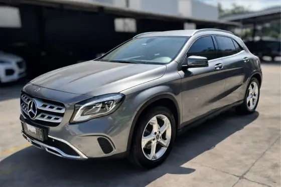 MERCEDES-BENZ GLA 200 1.6 CGI FLEX ADVANCE 7G-DCT MERCEDES-BENZ GLA 200 1.6 CGI FLEX ADVANCE 7G-DCT