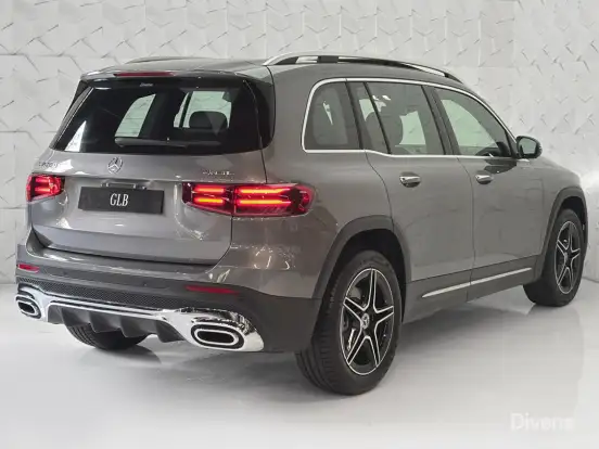 MERCEDES-BENZ-GLB 220-2.0 MHEV AMG LINE 4MATIC 8G-DCT MERCEDES-BENZ-GLB 220-2025