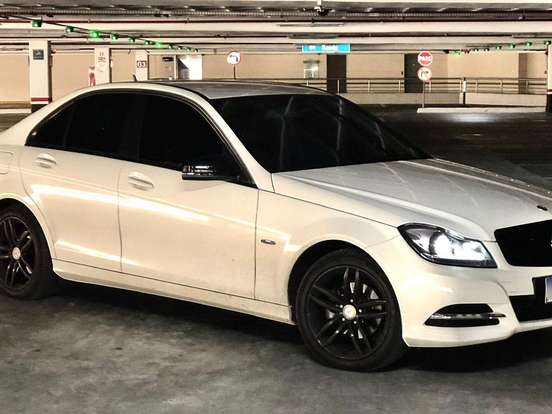 MERCEDES-BENZ-C 180-1.8 CGI CLASSIC 16V TURBO GASOLINA 4P AUTOMÁTICO MERCEDES-BENZ-C 180-2012