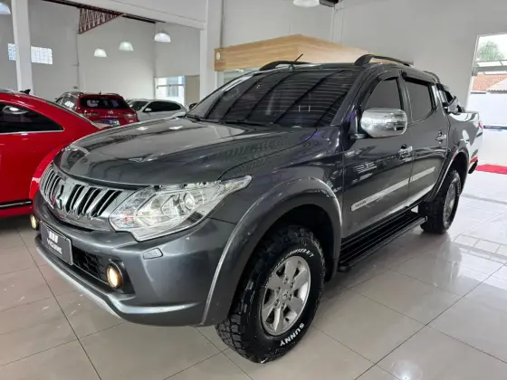 MITSUBISHI L200 TRITON 2.4 16V TURBO DIESEL SPORT HPE TOP CD 4P 4X4 AUTOMÁTICO