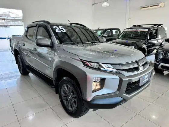 MITSUBISHI L200 TRITON 2.4 16V TURBO DIESEL SPORT OUTDOOR PLUS CD 4P 4X4 AUTOMÁTICO MITSUBISHI L200 TRITON 2.4 16V TURBO DIESEL SPORT OUTDOOR PLUS CD 4P 4X4 AUTOMÁTICO