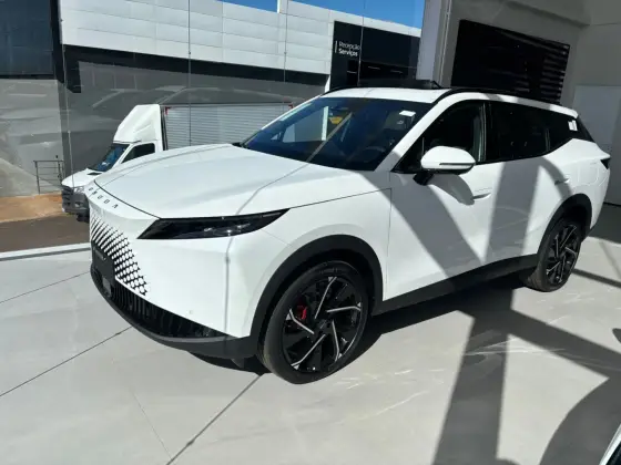 OMODA 7 1.5 TGDI PHEV PRESTIGE DHT OMODA 7 1.5 TGDI PHEV PRESTIGE DHT