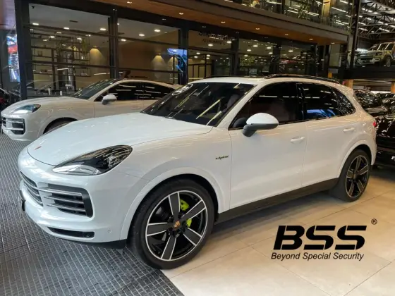 PORSCHE CAYENNE 3.0 V6 E-HYBRID PLATINUM EDITION AWD TIPTRONIC S