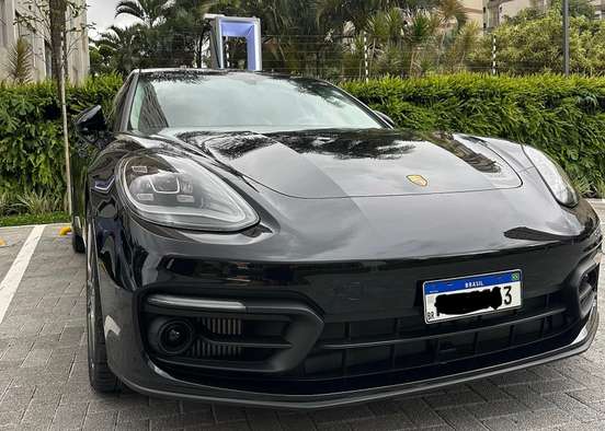 PORSCHE-PANAMERA-2023