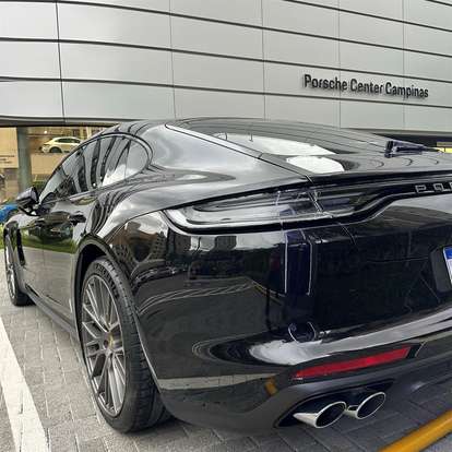PORSCHE-PANAMERA-2023