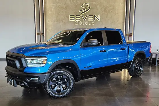 RAM 1500 5.7 V8 GASOLINA REBEL CD 4X4 AUTOMÁTICO