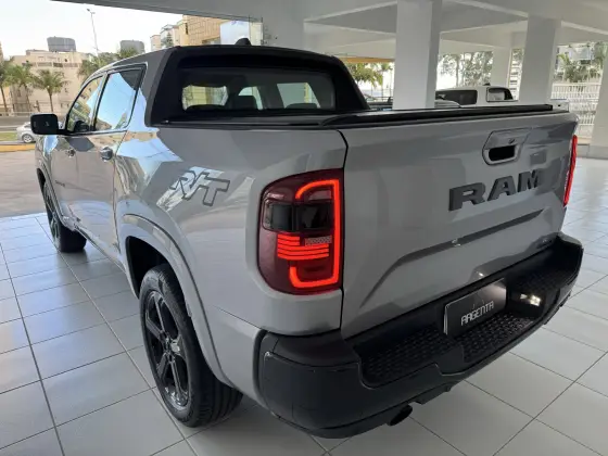 RAM RAMPAGE 2.0 HURRICANE 4 TURBO GASOLINA R/T 4X4 AUTOMÁTICO