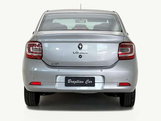 RENAULT-LOGAN-2024
