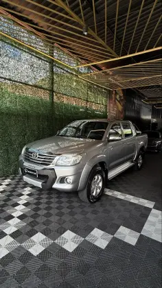 TOYOTA HILUX 2.7 SRV 4X2 CD 16V FLEX 4P AUTOMÁTICO
