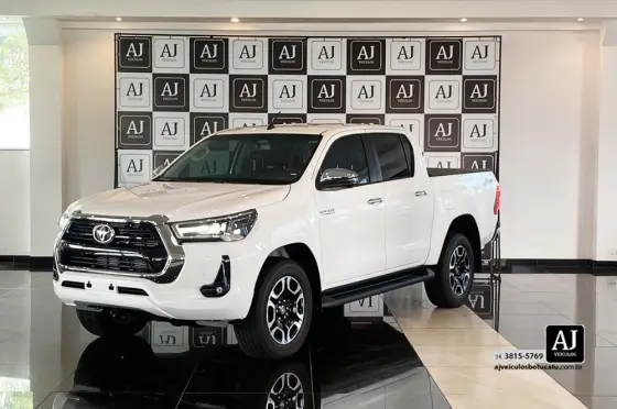 TOYOTA HILUX 2.8 D-4D TURBO DIESEL CD SRV 4X4 AUTOMÁTICO