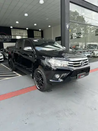 TOYOTA HILUX 2.8 SRV 4X4 CD 16V DIESEL 4P AUTOMÁTICO TOYOTA HILUX 2.8 SRV 4X4 CD 16V DIESEL 4P AUTOMÁTICO