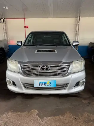 TOYOTA HILUX 3.0 SRV 4X4 CD 16V TURBO INTERCOOLER DIESEL 4P AUTOMÁTICO