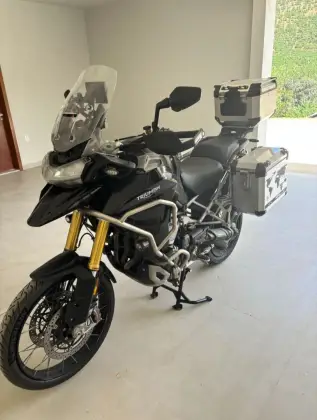 TRIUMPH TIGER 1200 RALLY EXPLORER TRIUMPH TIGER 1200 RALLY EXPLORER