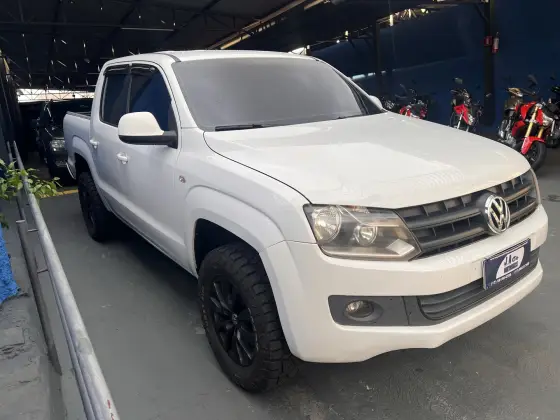 VOLKSWAGEN AMAROK 2.0 S 4X4 CD 16V TURBO INTERCOOLER DIESEL 4P MANUAL VOLKSWAGEN AMAROK 2.0 S 4X4 CD 16V TURBO INTERCOOLER DIESEL 4P MANUAL