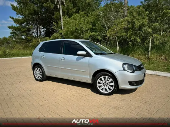 VOLKSWAGEN POLO 1.6 MI 8V FLEX 4P MANUAL VOLKSWAGEN POLO 1.6 MI 8V FLEX 4P MANUAL