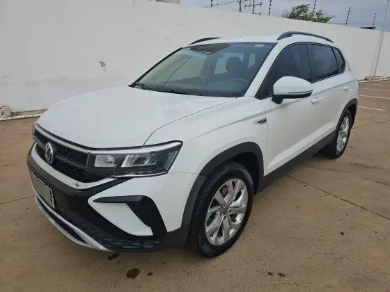 VOLKSWAGEN TAOS 1.4 250 TSI TOTAL FLEX COMFORTLINE AUTOMÁTICO
