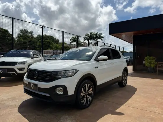 VOLKSWAGEN T-CROSS 1.0 200 TSI TOTAL FLEX COMFORTLINE AUTOMÁTICO